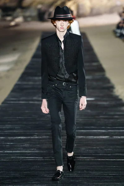 Look 8